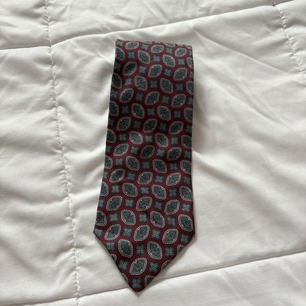 Vintage 100%‎ Silk Made In USA Red Geometric Neck Tie Quiet Luxury Designer